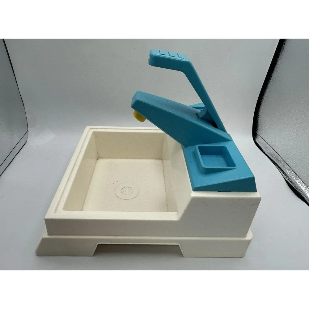 FISHER‎ PRICE VINTAGE KITCHEN SINK
